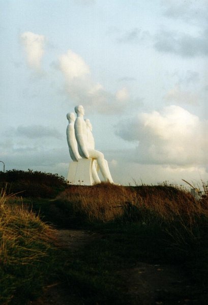 2001.11 DK 01.34 esbjerg mensen aan zee 9